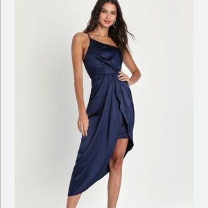 Lulu’s Navy Midi Dress